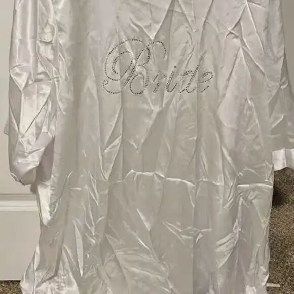 Wedding Dress and Accessories - Picture 3 of 6